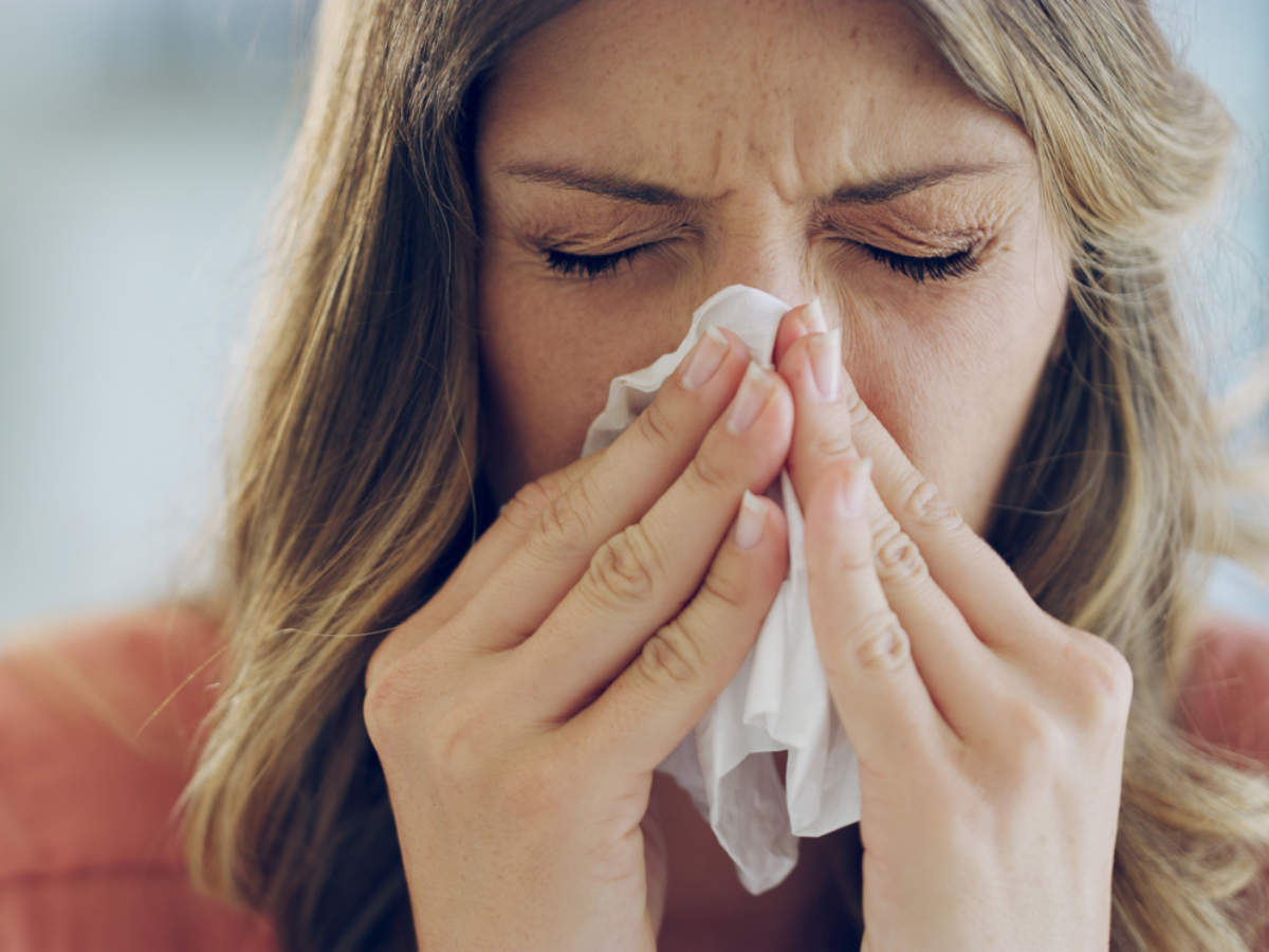 Home Remedies for Sneezing Problems: छींकने की समस्या से राहत के लिए अपनायें एकदम प्राकृतिक उपचार