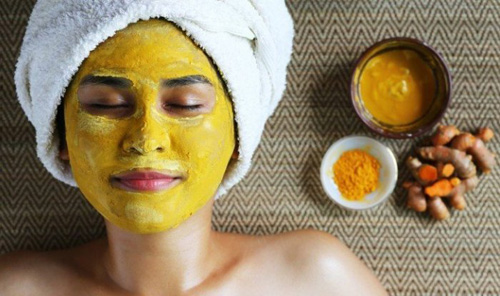 Benefits of Applying Cream and Turmeric मलाई और हल्दी स्किन पर लाये ग्लो