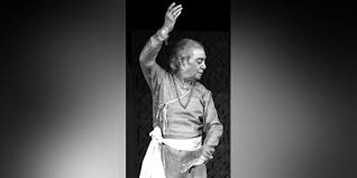 Pandit Birju Maharaj: पंडित बिरजू महराज, लखनऊ के कालका बिंदादीन घराने के थे सदस्य बिरजू महराज, कथक के प्रसिद्ध नर्तक थे