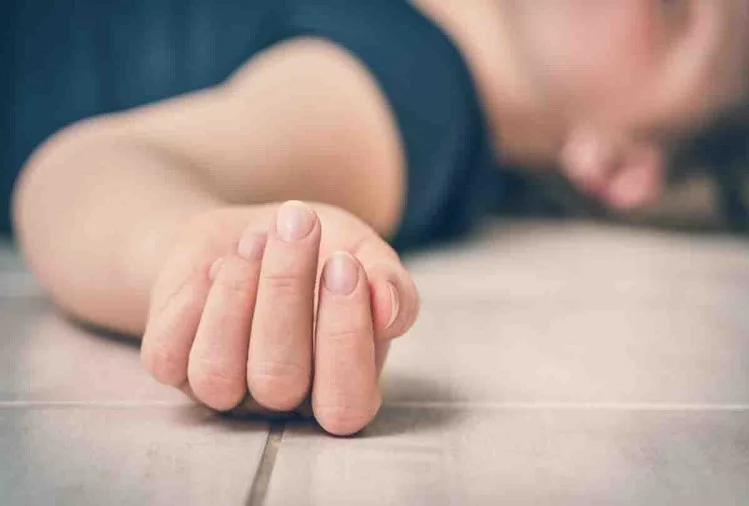 Teenager’s Body Found in the Farm : खेत में मिला किशोरी का शव, दुष्कर्म के बाद हत्या की आशंका