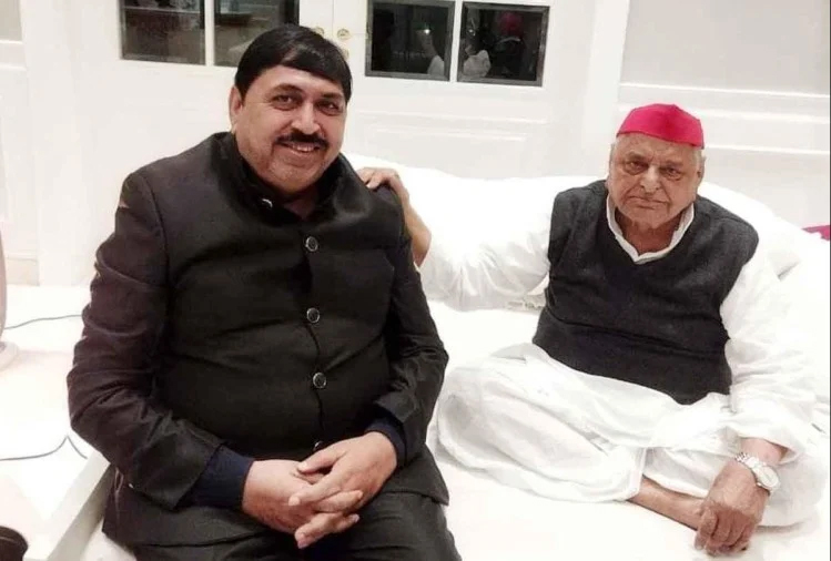 Akhilesh held Mulayam Hostage : मुलायम को बंधक बना रखा अखिलेश ने, भाजपा में शामिल होने के बाद बोले साढ़ू