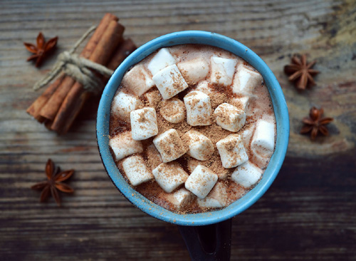 Hot Chocolate Marshmallow न्यू ईयर पर बनाएं हॉट चॉकलेट मार्शमैलो