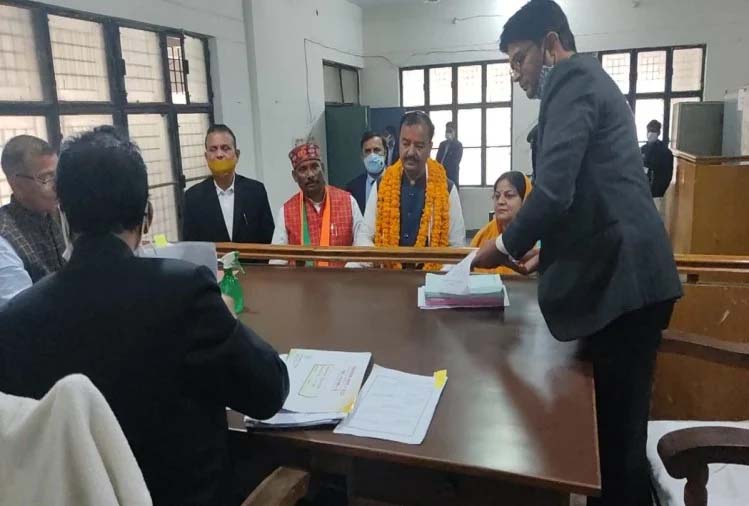 Keshav Prasad Maurya to File Nomination : डिप्टी सीएम केशव मौर्य ने किया नामांकन, सिराथू से लड़ रहे हैं विधानसभा चुनाव