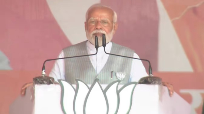 PM Modi says in Basti rally : बस्ती में बोले प्रधानमंत्री नरेंद्र मोदी, यूपी में प्रचंड बहुमत से बनेगी एनडीए की सरकार