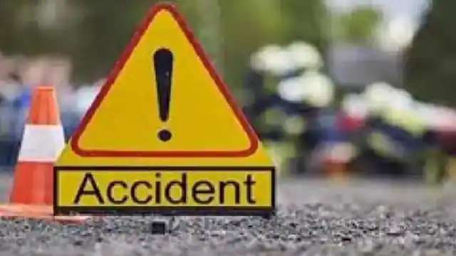 Three Killed in a Horrific Accident : भीषण हादसे में की तीन की मौत, चार लोग बुरी तरह घायल