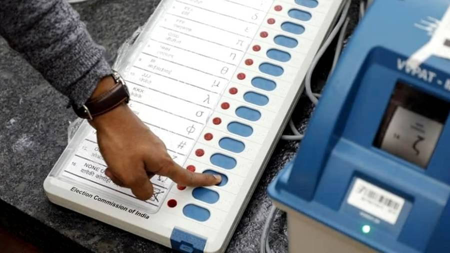 UTTARPRADESH ELECTION : नौ जिलों के 59 विधानसभा क्षेत्रों में पुलिस का कड़ा पहरा