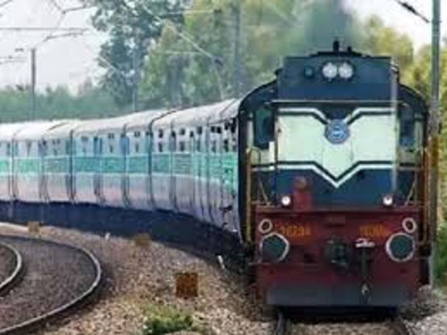 Special Train For Vaishno Devi :  प्रतापगढ़-अमेठी के रास्ते जम्मू के लिए चलेगी स्पेशल ट्रेन