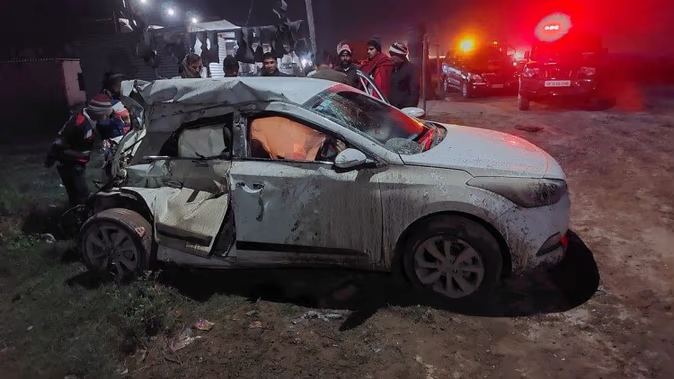 2 Friends Died in Car Accident on Purkaji : पुरकाजी बाईपास पर बड़ा हादसा, कार सवार दो दोस्तों की मौत