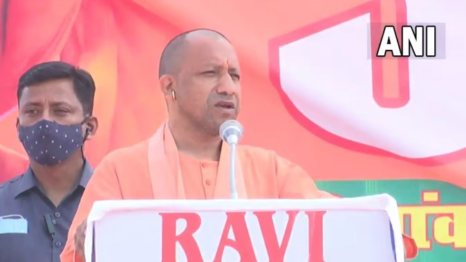 CM Yogi Aditayanath Rally in Mau and Azamgarh : मऊ में बोले सीएम योगी आदित्यनाथ, बुलडोजर बोलता नहीं, बोलती बंद करता है