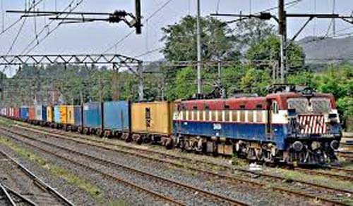 Jhansi Railway Division earned 7.84 billion from Goods Trains : झांसी रेलवे मंडल ने मालगाड़ियों से 7.84 अरब कमाए