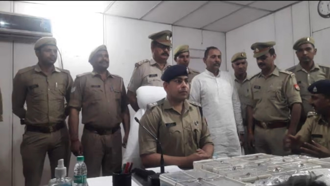 Police Caught Crook of Sanjeev Jeeva Gang with AK 47 : संजीव जीवा गैंग का बदमाश एके-47 के साथ धरा गया, 1300 से भी ज्यादा कारतूस बरामद