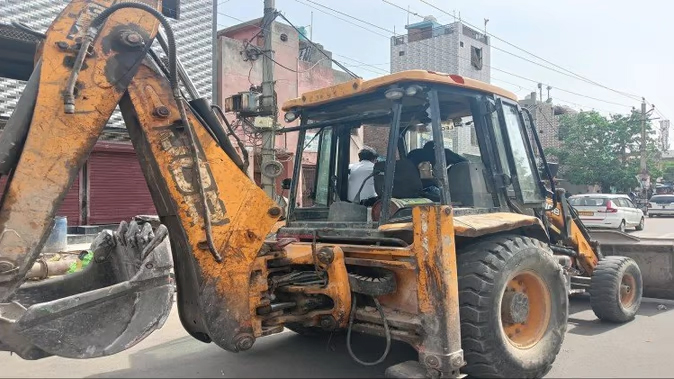 यूपी में योगी के बुलडोजर पर ब्रेक नहीं, 10 अगस्त को सुप्रीम कोर्ट में होगी सुनवाई