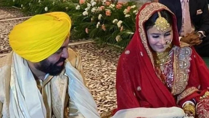 Punjab CM Bhagwant Mann married with Dr. Gurpreet Kaur : डॉ. गुरप्रीत कौर के साथ पंजाब के सीएम भगवंत मान की हुई शादी