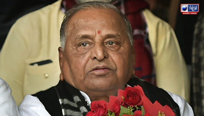 Mulayam Singh Yadav: अर्धकुंभ में संतों के लिए मुफ्त कर दिया था बिजली-पानी, खुद गंगा स्नान करने पहुंचे थे