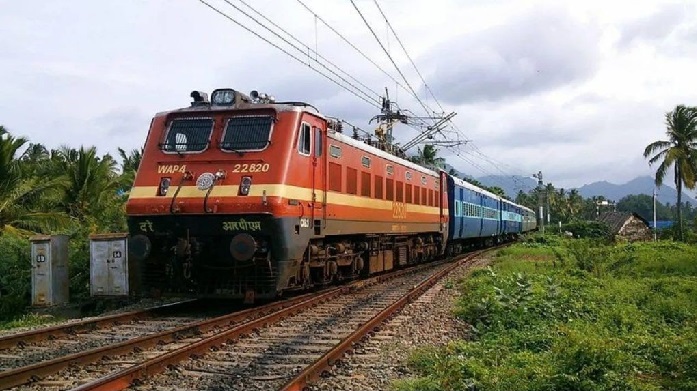 Cancelled trains: रेलवे की तरफ से कैंसिल की गई 18 ट्रेनें,सभी स्पेशल ट्रेनें हैं