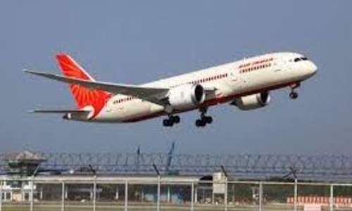 Flight tickets: होली के मौके पर हवाई टिकट के दाम में उछाल, 22-27 हजार पहुंची कीमत, जानें आपके शहर में क्या है कीमत?