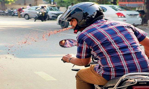 Public Spitting Penalty: कृप्या ध्यान दें अब खुले में थूका तो खैर नहीं, UP में कहां कितना लगेगा फाइन, जानें