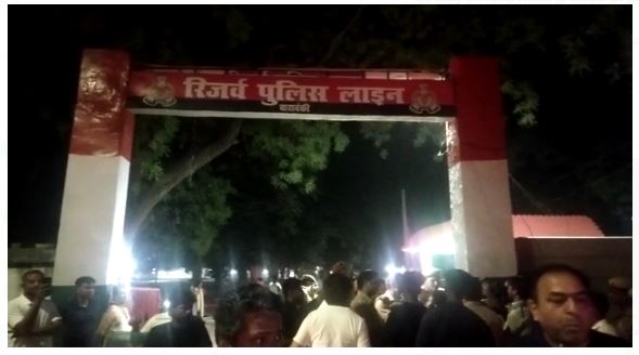 Barabanki News: बिरियानी में लेग पीस न देना दुकानदार को पड़ा महंगा, सिपाहियों ने जमकर पिटाई, वीडियो वायरल