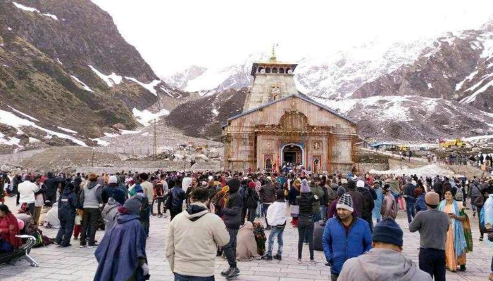 Chardham Yatra: खराब मौसम के बावजूद भी श्रद्धालुओं का रिकॉर्ड! अब तक इतने लाख श्रद्धालु कर चुके है दर्शन