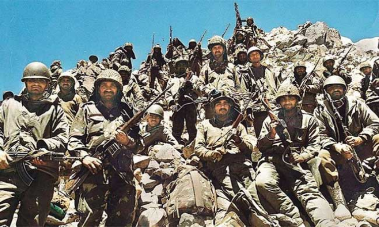 Kargil Diwas 2023: कारगिल युद्ध में जब भारतीय सेना ने दिखाया था अपना पराक्रम, पाकिस्तान को चटाई थी धूल, जवानों की ऐसी बहादुरी जो आपके अंदर जोश भर दे