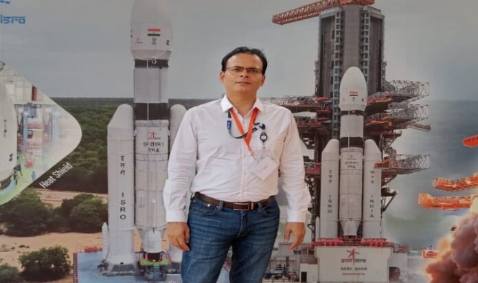 चंद्रयान 3 मिशन में गांव के कमलेश शर्मा हैं शामिल