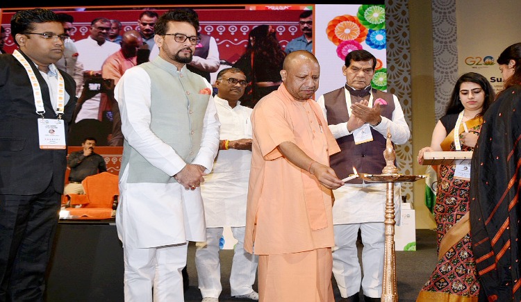 CM Yogi: CM योगी ने वाराणसी में ‘यूथ-20 समिट’ के उद्घाटन कार्यक्रम में किया सहभाग, कार्यक्रम में केंद्रीय मंत्री अनुराग ठाकुर भी रहे मौजूद….. 