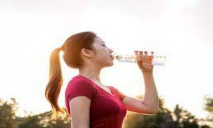 Disadvantages of drinking less water