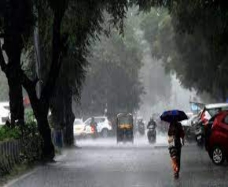 Lucknow Weather Update: मौसम विभाग ने एक बार फिर किया अलर्ट यूपी में 24 घंटों में होगी जोरदार बारिश….