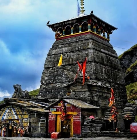 Uttrakhand News: शिव मंदिर तृतीय केदार श्री तुंगनाथ मंदिर का किया जा रहा है नव निर्माण, तथा विधि- विधान से  कलश उतारा