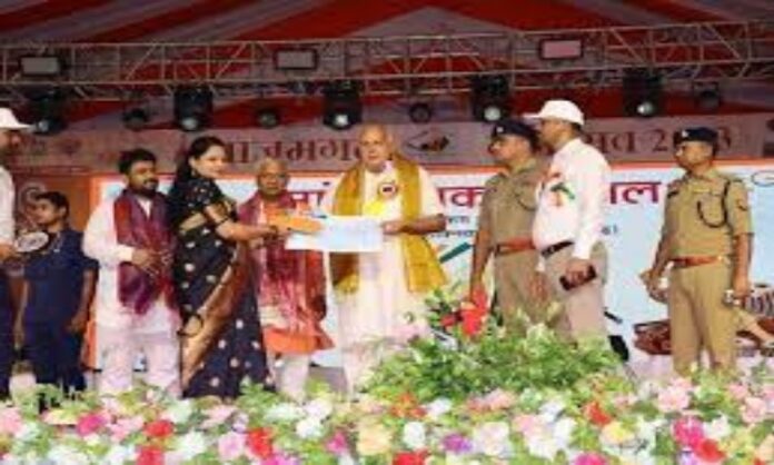 Azamgarh Festival 2023: आजमगढ़ महोस्तव में उत्तर प्रदेश की गौरवशाली परंपरा, इतिहास को किया जा रहा उजागर....