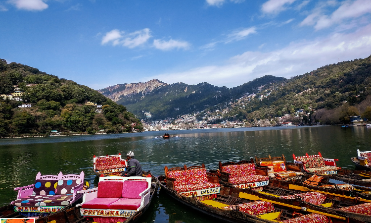 Naini Lake: क्यों है नैनीताल का झील इतना मशहूर? जानें नैनी झील से जुड़ रोचक बातें