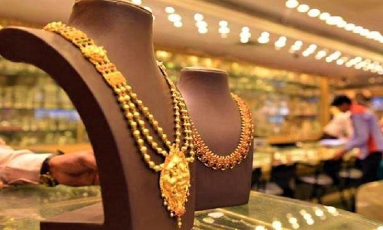 Gold Offers: इस साल धनतेरस पर खरीदें केवल 1 रुपए में सोना, जानें कैसे?