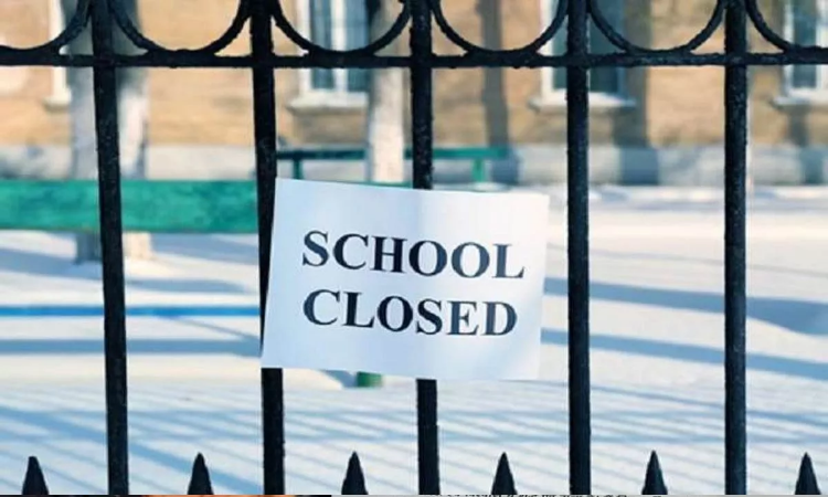 School Closed: बढ़ती ठंड के कारण आज और कल बंद रहेंगे गौतमबुद्ध नगर सभी स्कूल, आदेश नहीं मानने पर होगी कार्रवाई