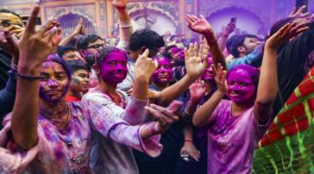 Holi 2024: भारत की इन जगहों पर नहीं खेली जाती होली, जानें क्या है कारण