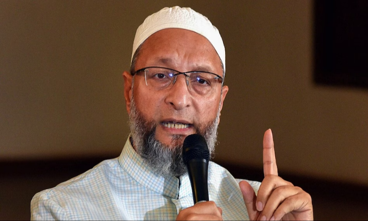 Asaduddin Owaisi को चुनाव आयोग का नोटिस, भड़काऊ भाषण का देना होगा स्पष्टीकरण, नहीं तो FIR