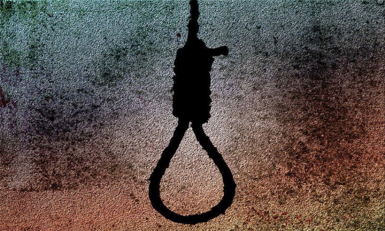 Suicide: 10वीं की छात्रा ने छेड़खानी से तंग आकर दी जान, पुलिस पर लगे गंभीर आरोप