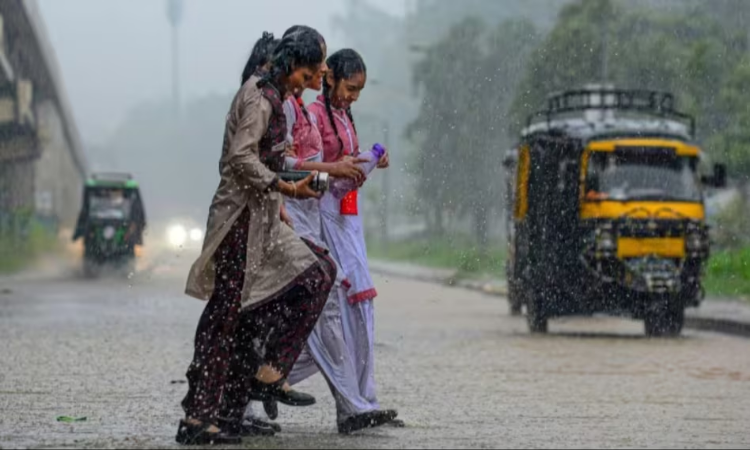 UP Weather: आज यूपी में होगी झमाझम बारिश, गोरखपुर समेत इन जिलों में अलर्ट