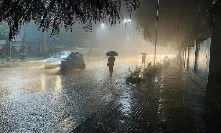 UP Weather: यूपी में इस दिन मिलेगी उमस भरी गर्मी से राहत, IMD ने जारी किया अलर्ट