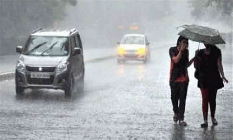 UP Weather: यूपी के 29 जिलों में भारी बारिश का अलर्ट, मौसम विभाग ने जारी की चेतावनी