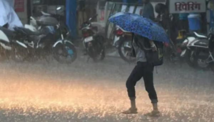 UP Weather: मानसून में हुई 45% तक की गिरावट, जानें मौसम विभाग का अपडेट