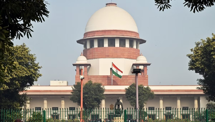 Supreme Court: यूपी के मुख्यमंत्री कार्यालय के काम- काज पर SC ने उठाए सवाल, जानें खबर